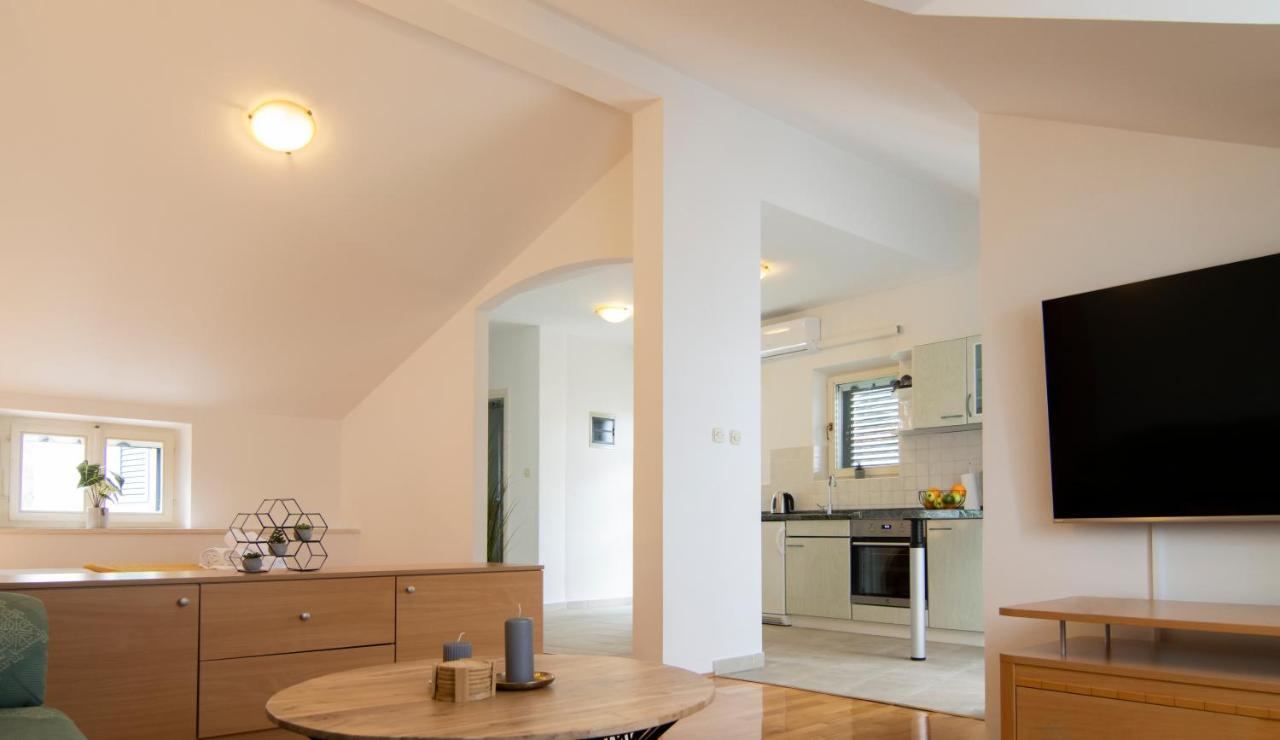 Mozart Apartments Baška Voda المظهر الخارجي الصورة